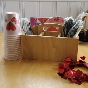 ⬇️ PRICE DROP ⬇️ NWOT Wooden Flatware Caddy🍴